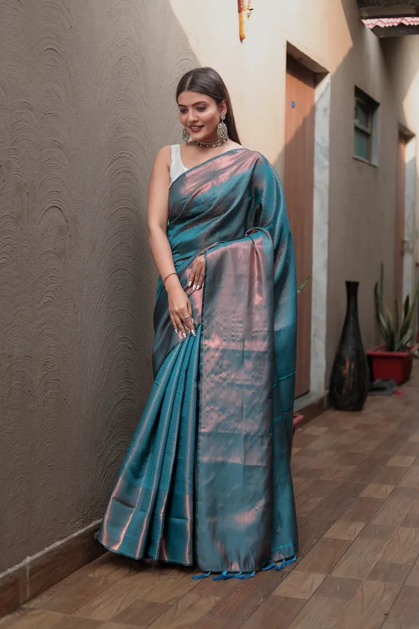 Sea_Blue_Kanjivaram_Silk_Saree_with_Heavy_Copper_Zari_Work_-_Timeless_Elegance_With_Blouse_Piece_Attached